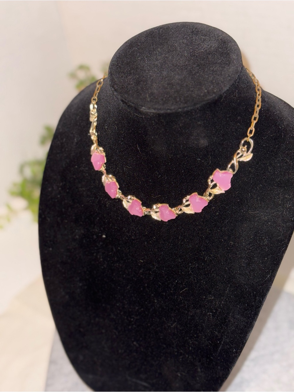 Vintage 1960’s Costume Jewelry pink lucite/thermoset cabochon stones,